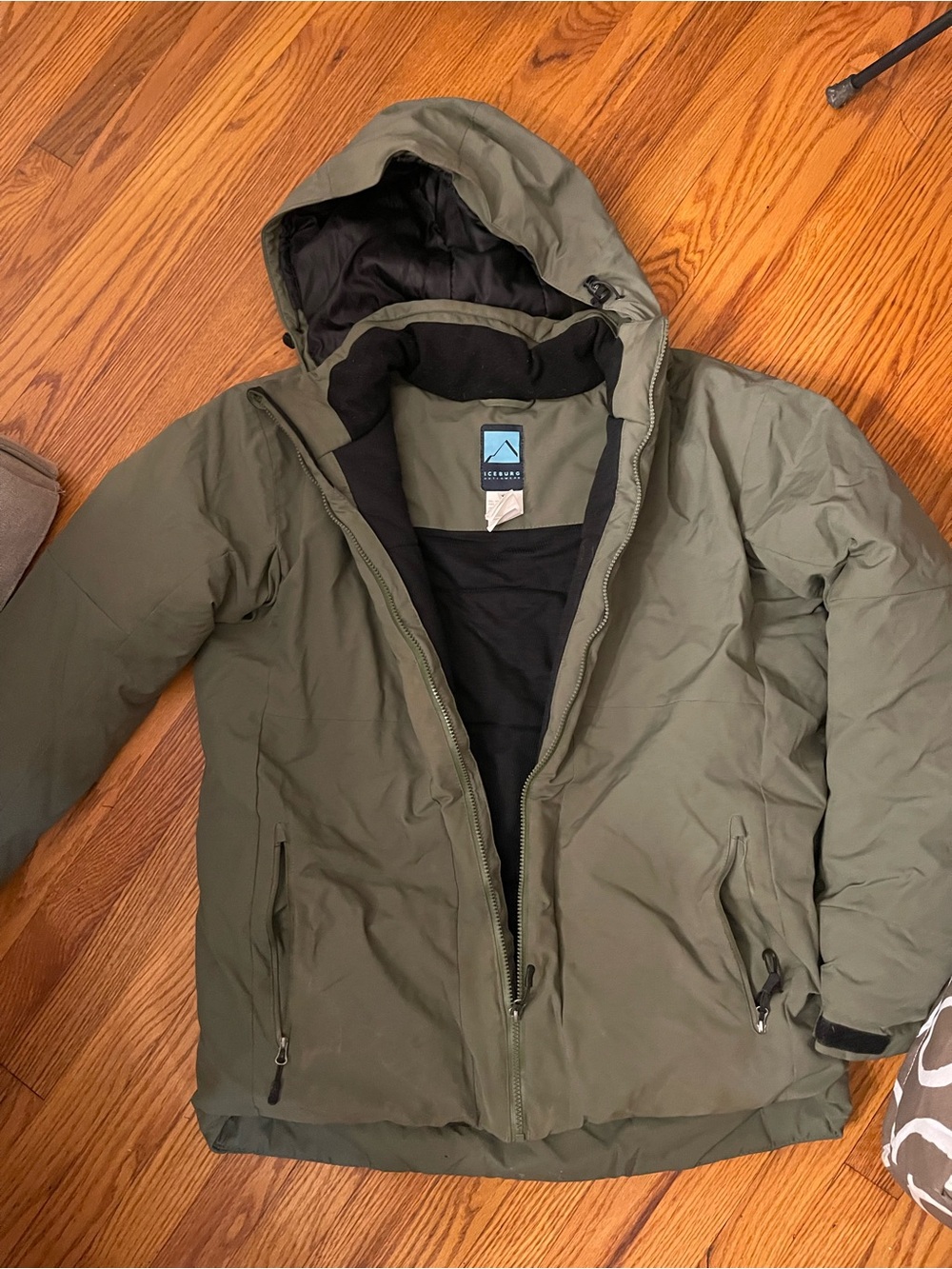 Men's Olive Hooded Puffer Jacket - Outdoor Performance